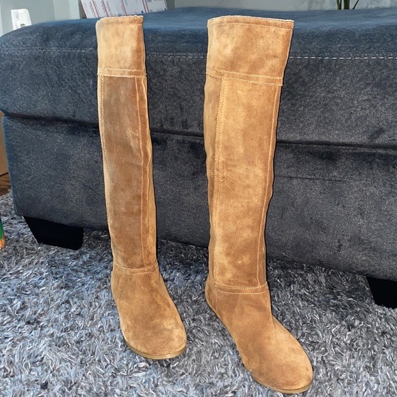 Beautiful suede aldo knee high boots - Picture 1 of 5